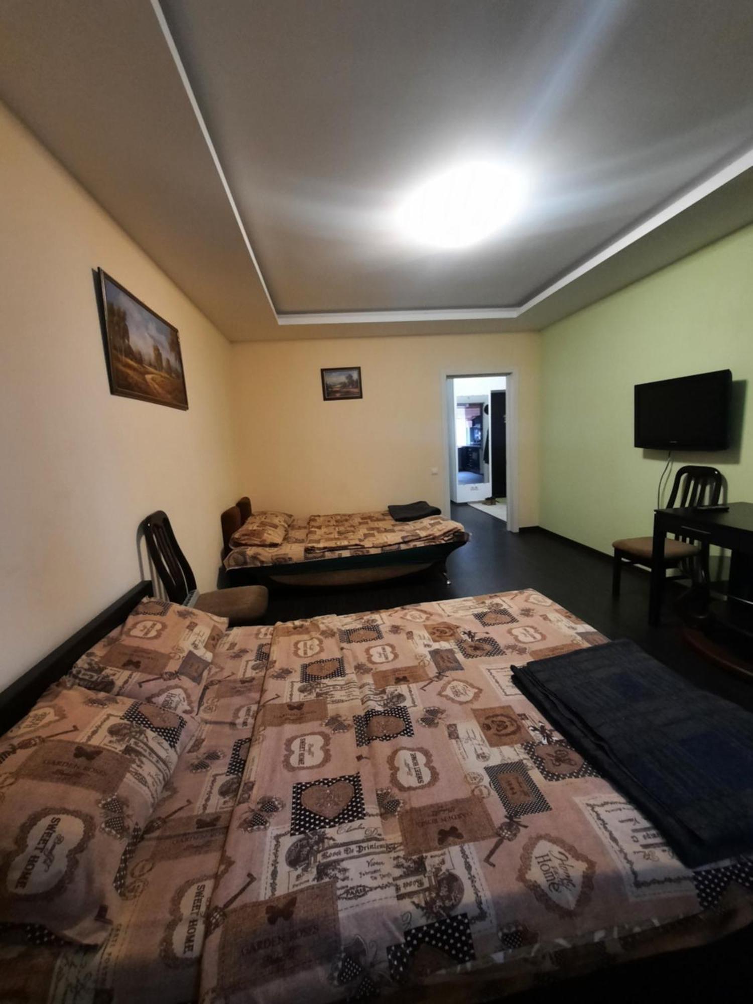 Шикарная 2К Квартира Центральный Парк Университет 70М Irpín Exterior foto