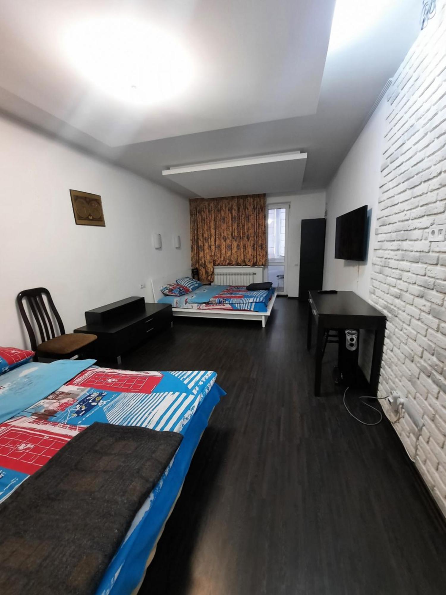 Шикарная 2К Квартира Центральный Парк Университет 70М Irpín Exterior foto